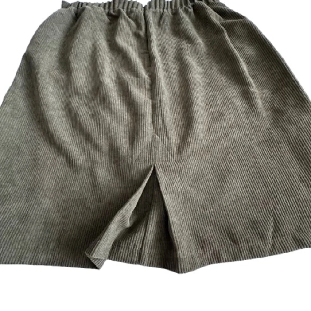 SHEIN Women's 1XL Olive A-Line Corduroy Straight Above Knee Zip Closure Skirt